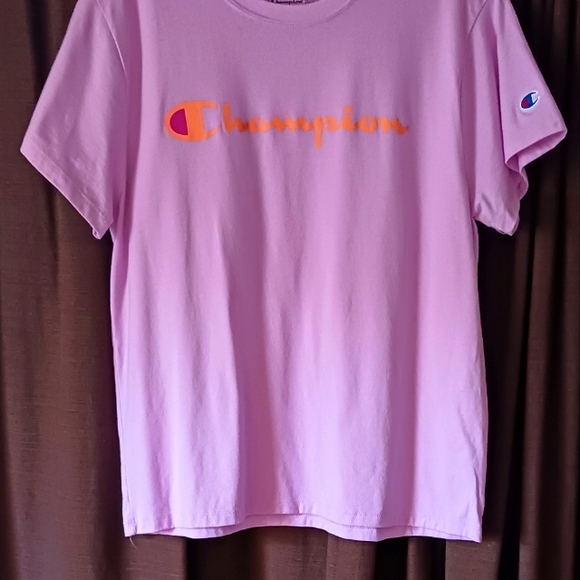 Champion - Picture 2 of 5